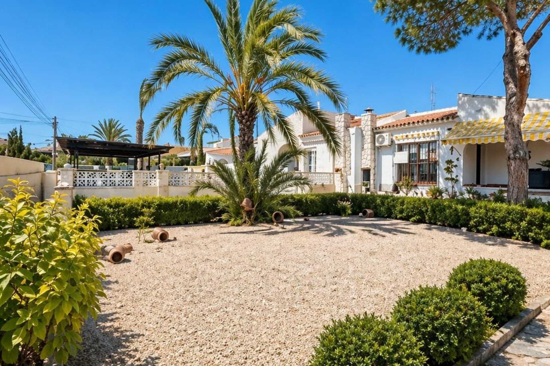Resale - Villa - Torrevieja - Aguas Nuevas