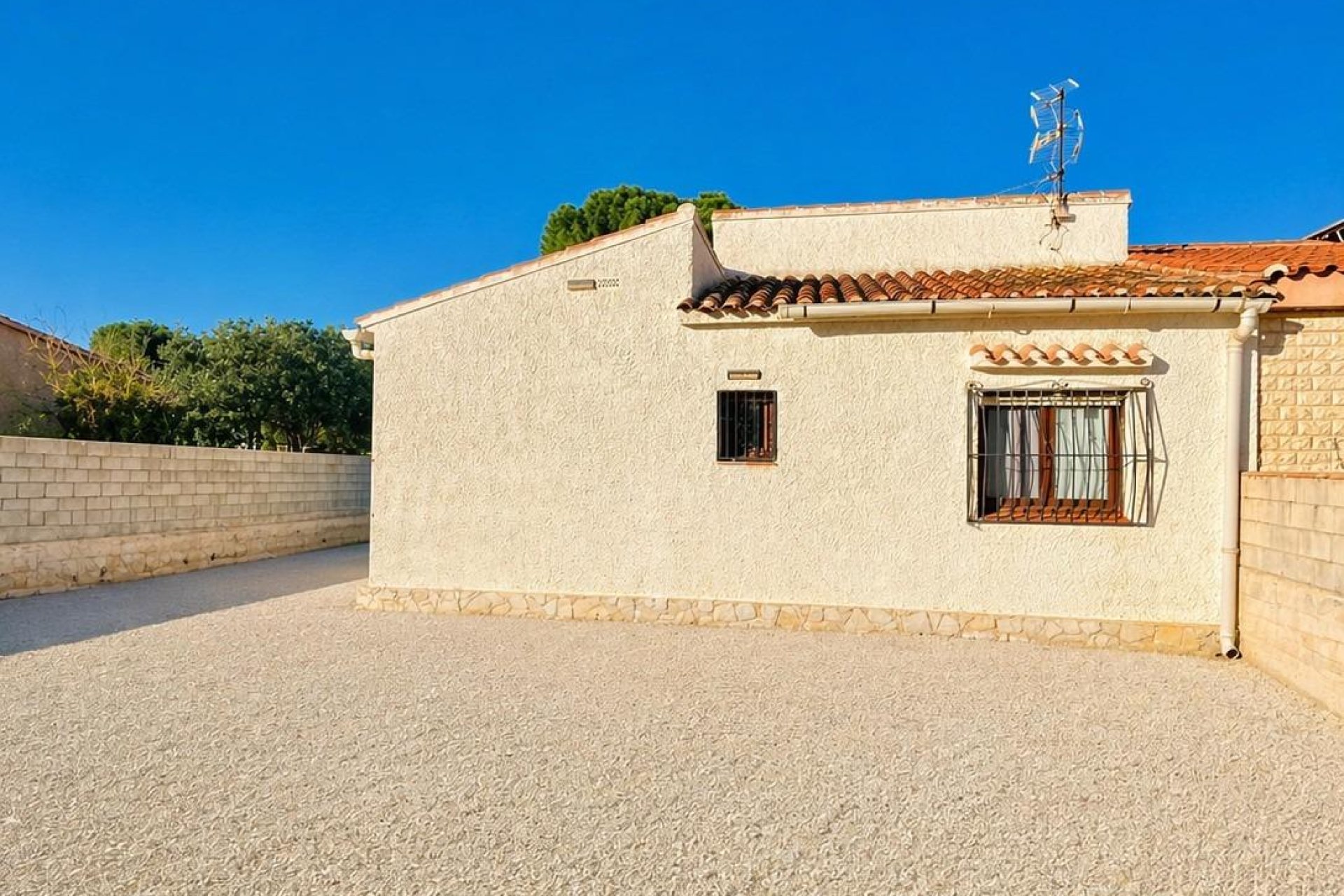 Resale - Villa - Torrevieja - Aguas Nuevas