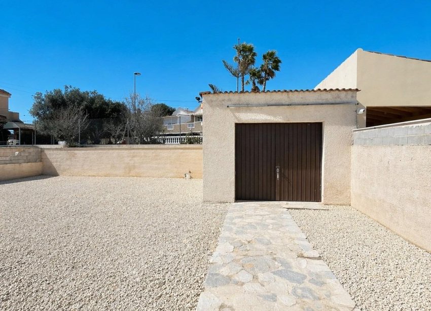 Resale - Villa - Torrevieja - Aguas Nuevas