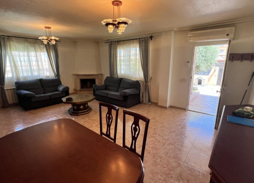 Resale - Villa - Torrevieja - Aguas Nuevas