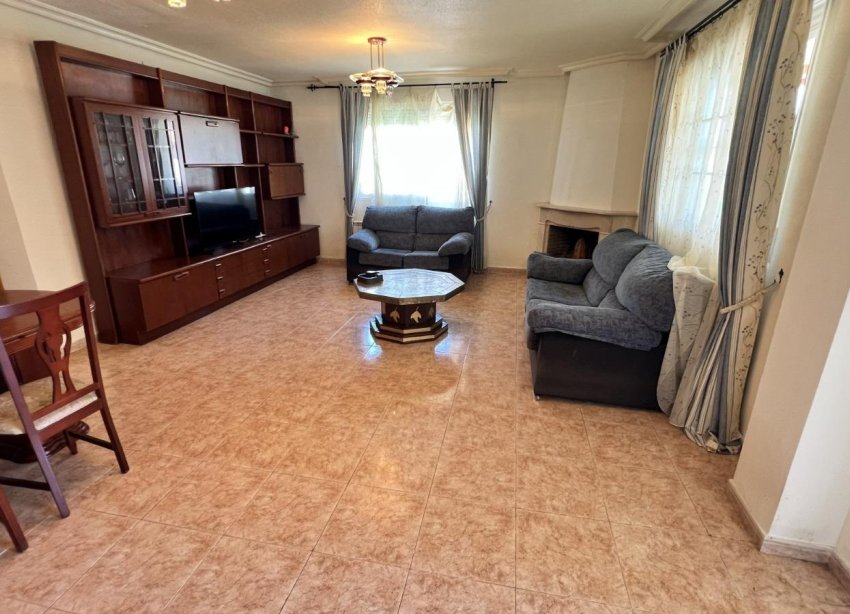 Resale - Villa - Torrevieja - Aguas Nuevas