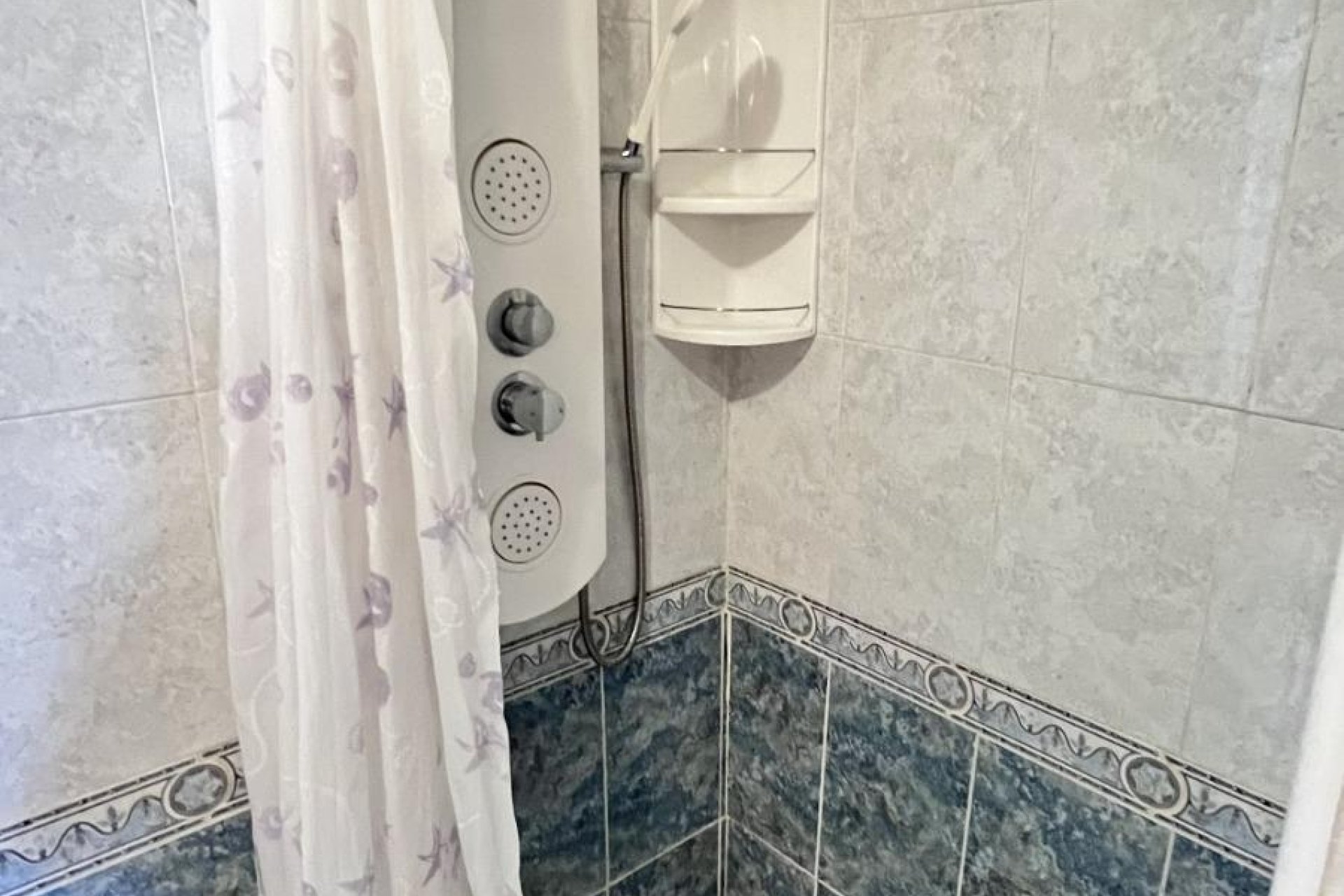Resale - Villa - Torrevieja - Aguas Nuevas