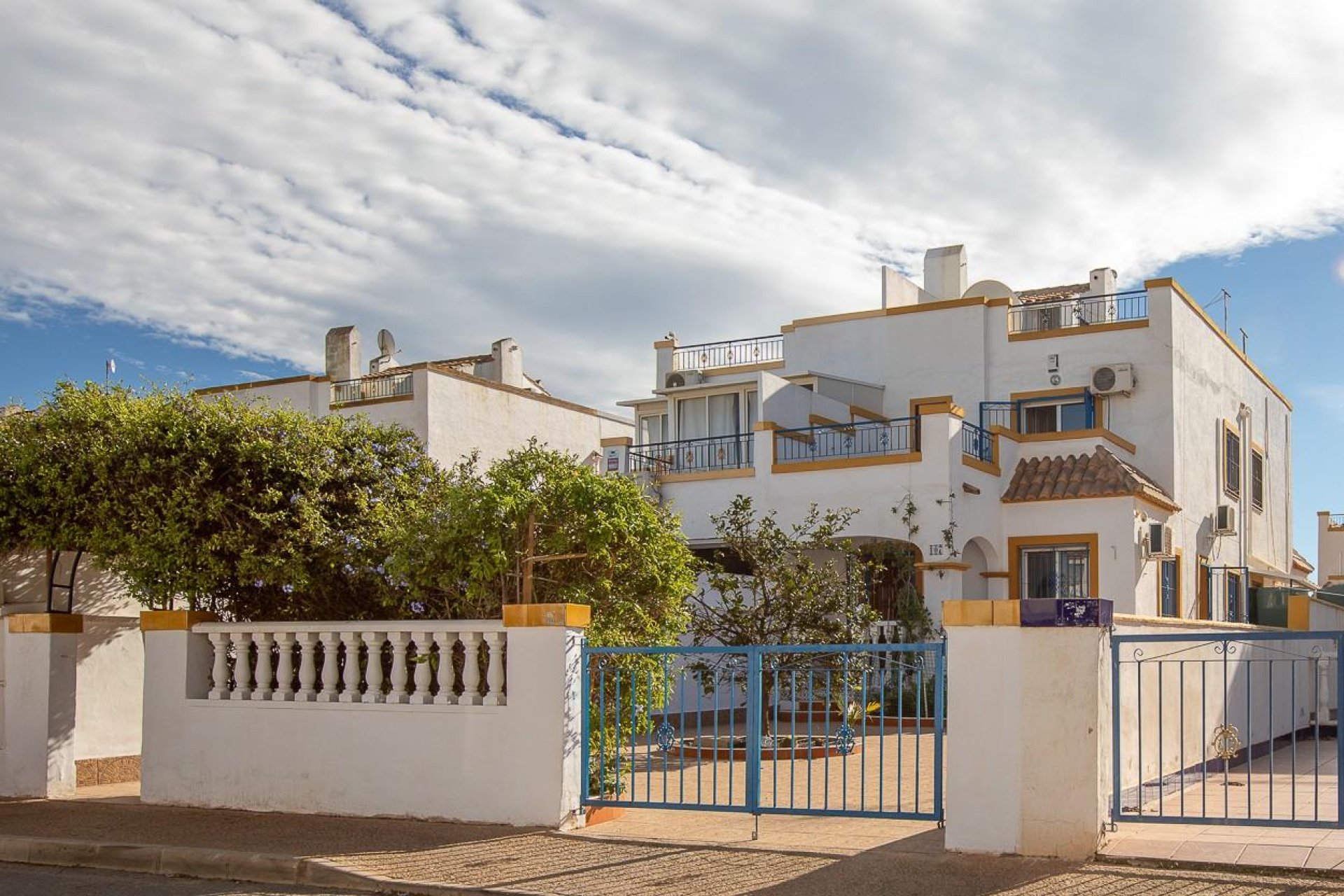 Resale - Villa - Torrevieja - Centro