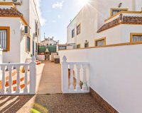 Resale - Villa - Torrevieja - Centro