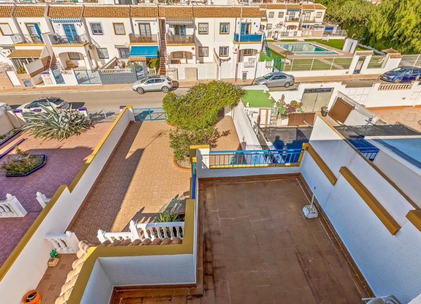 Resale - Villa - Torrevieja - Centro