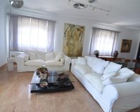 Resale - Villa - Torrevieja - Centro