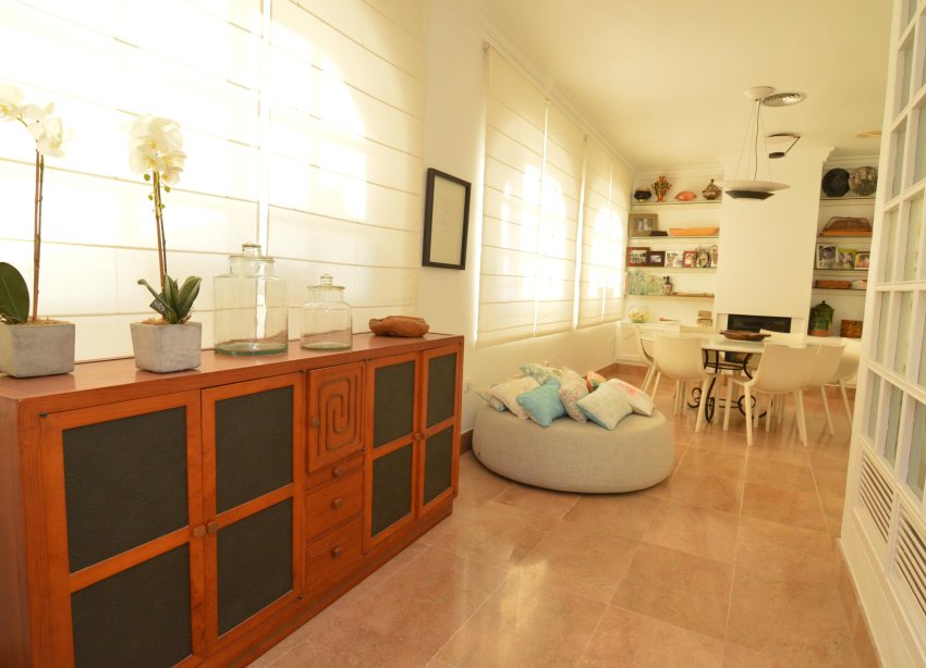 Resale - Villa - Torrevieja - Centro