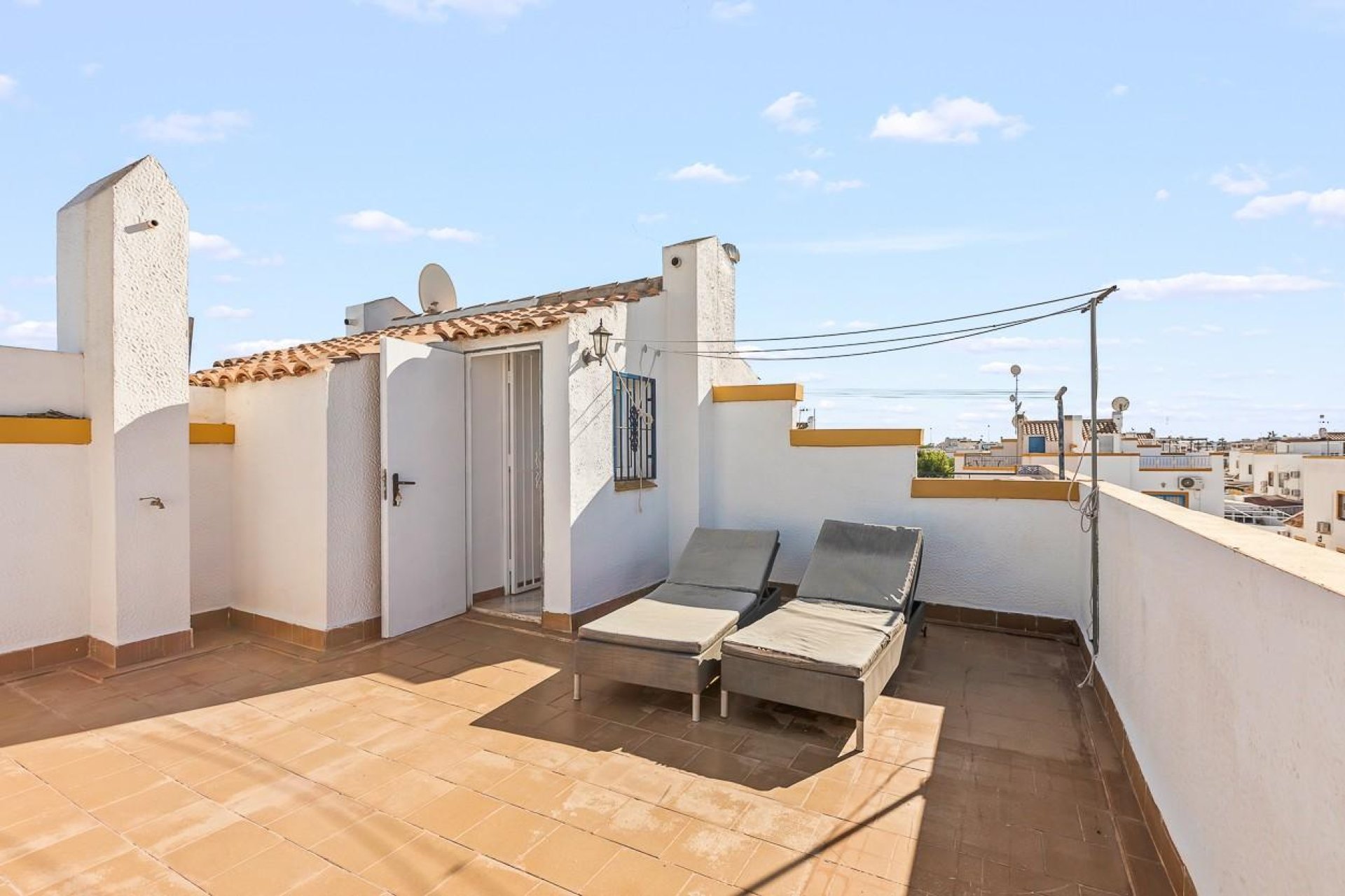 Resale - Villa - Torrevieja - Centro