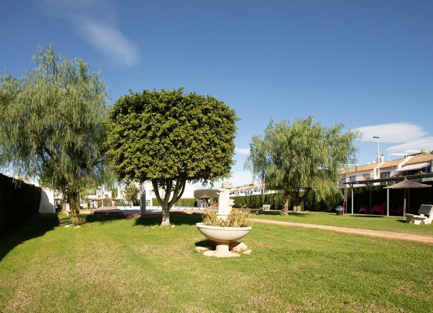 Resale - Villa - Torrevieja - Centro