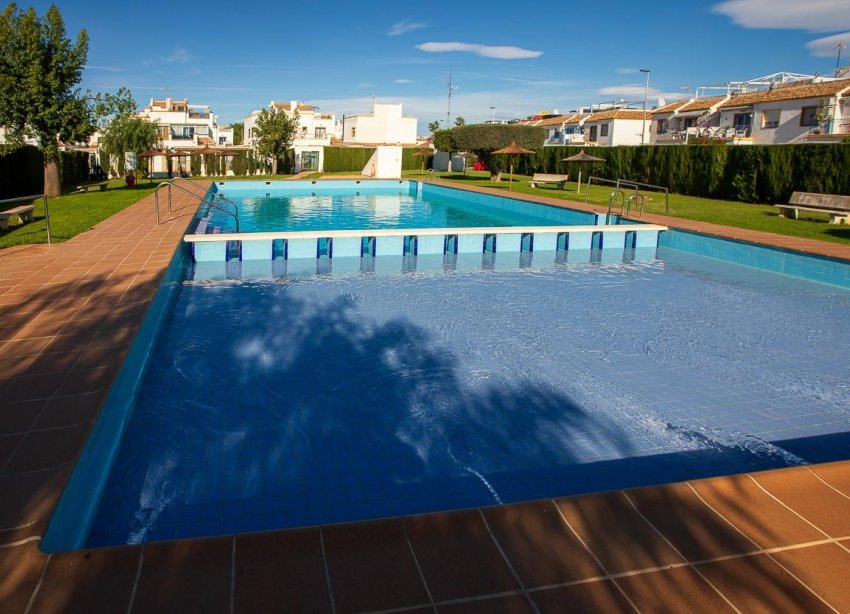 Resale - Villa - Torrevieja - Centro