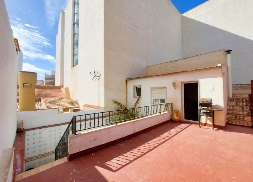 Resale - Villa - Torrevieja - Centro