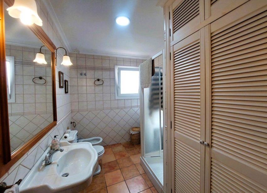 Resale - Villa - Torrevieja - Centro