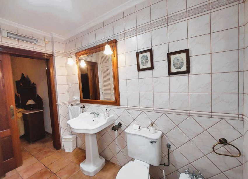 Resale - Villa - Torrevieja - Centro