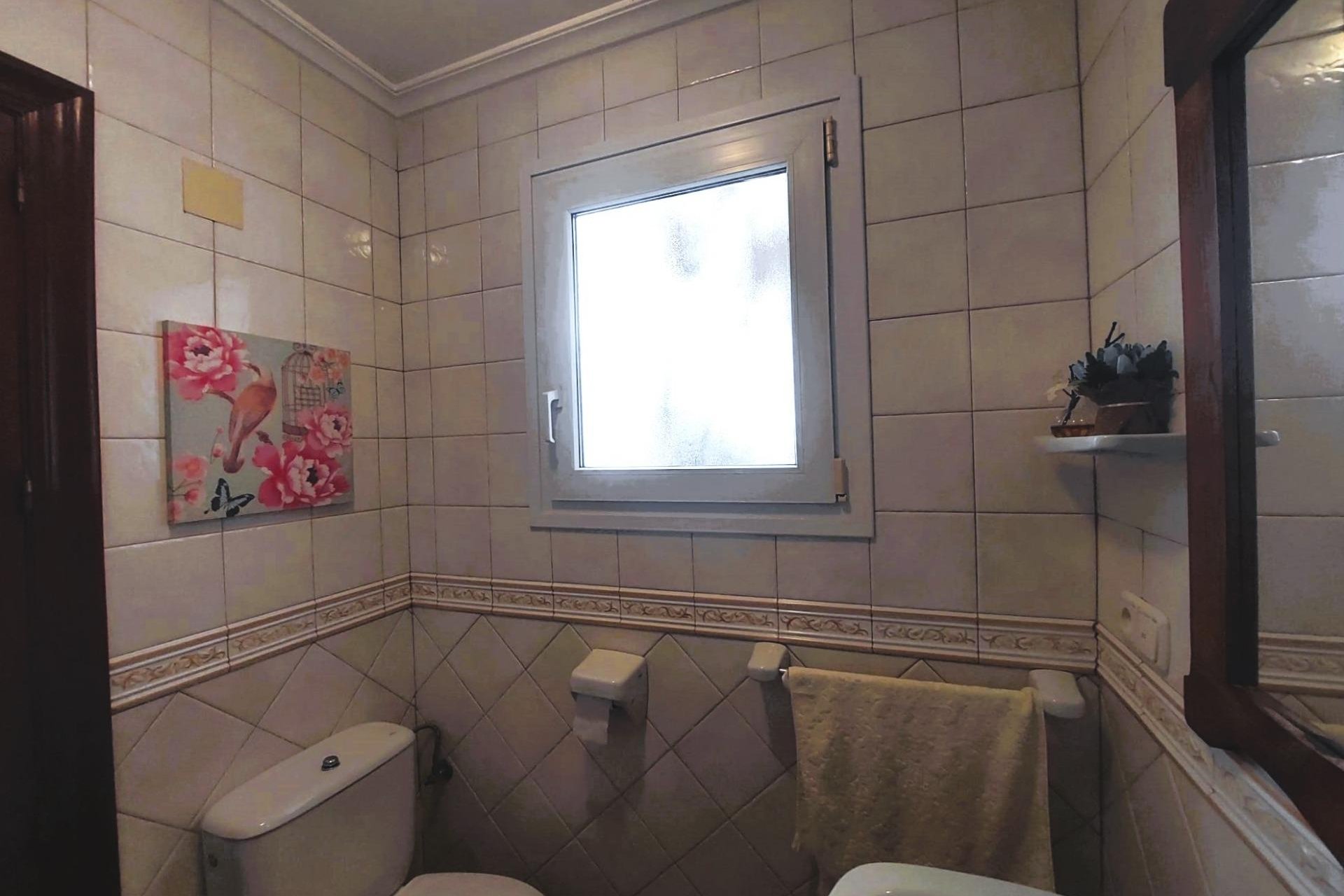 Resale - Villa - Torrevieja - Centro