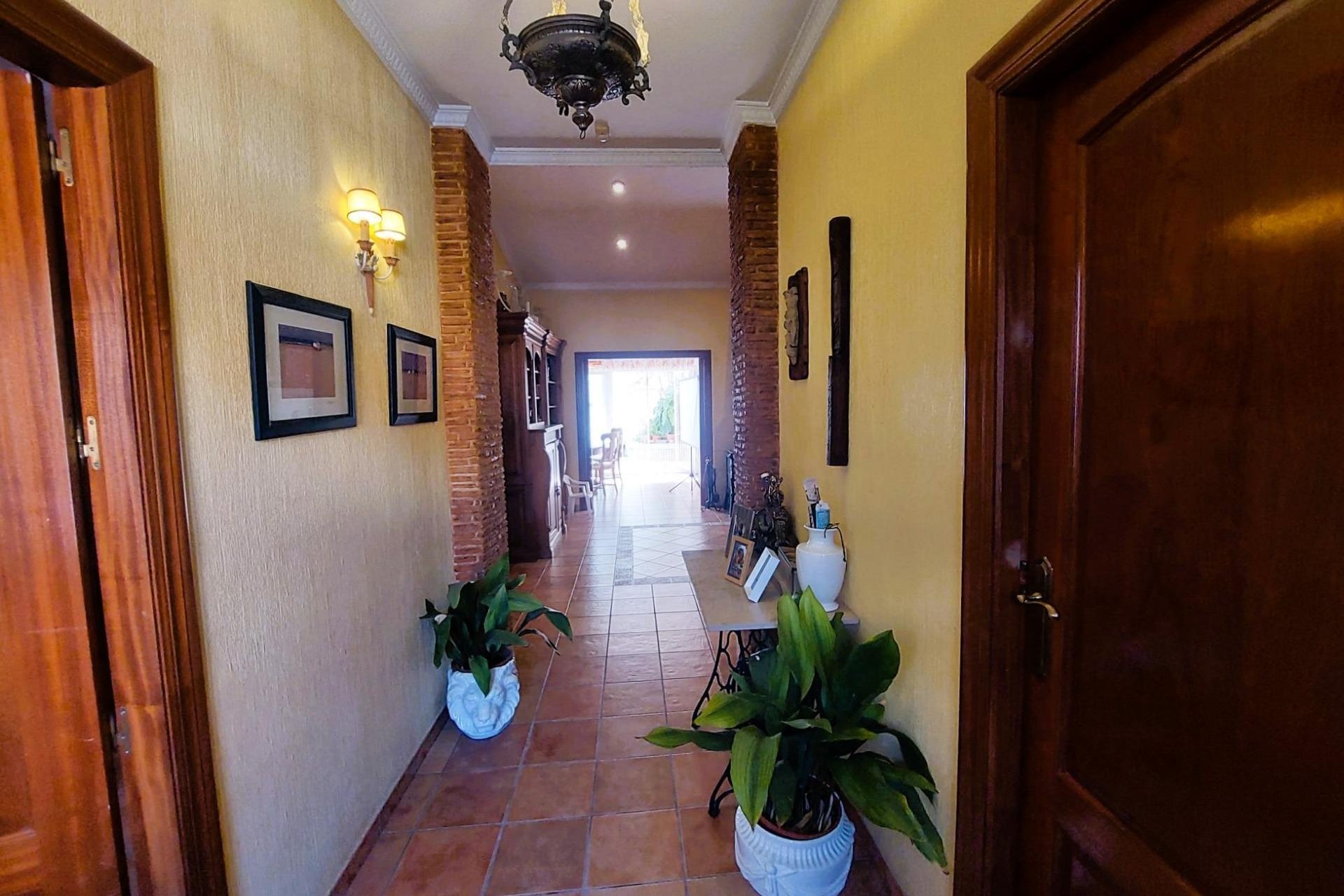 Resale - Villa - Torrevieja - Centro