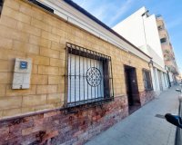 Resale - Villa - Torrevieja - Centro