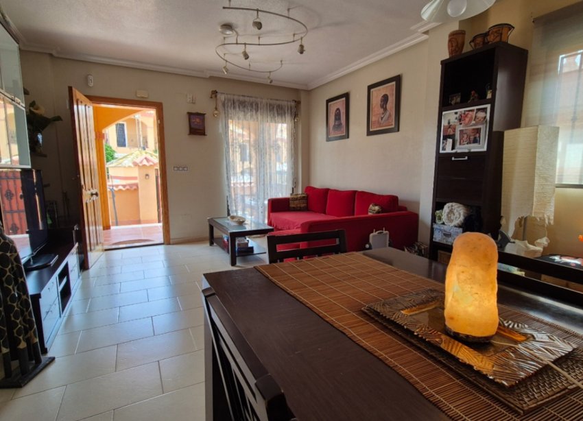 Resale - Villa - Torrevieja - Costa Blanca