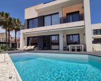 Resale - Villa - Torrevieja - Costa Blanca