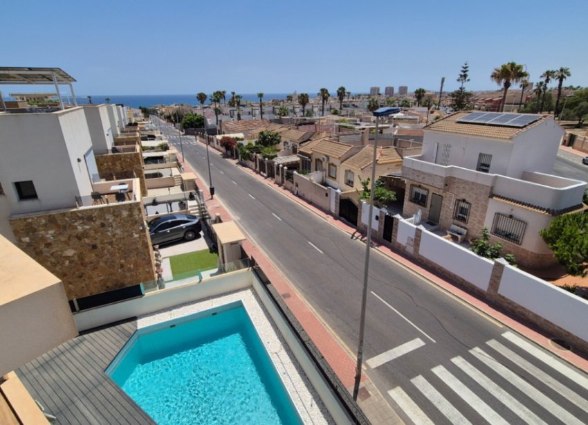 Resale - Villa - Torrevieja - Costa Blanca