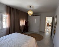 Resale - Villa - Torrevieja - Costa Blanca