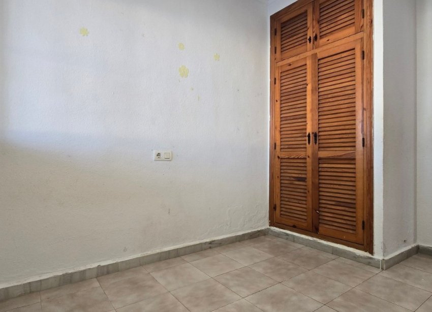 Resale - Villa - Torrevieja - El Chaparal