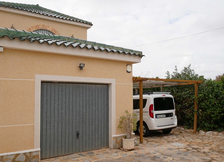 Resale - Villa - Torrevieja - El Chaparral