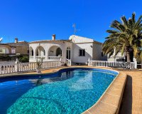 Resale - Villa - Torrevieja - El Chaparral