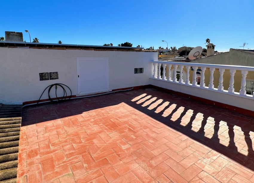 Resale - Villa - Torrevieja - El Chaparral