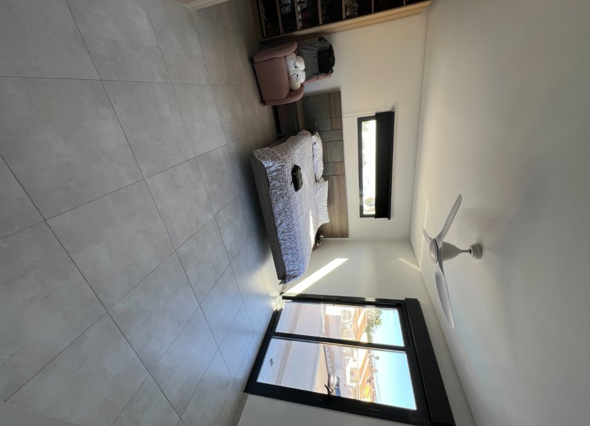 Resale - Villa - Torrevieja - El Chaparral