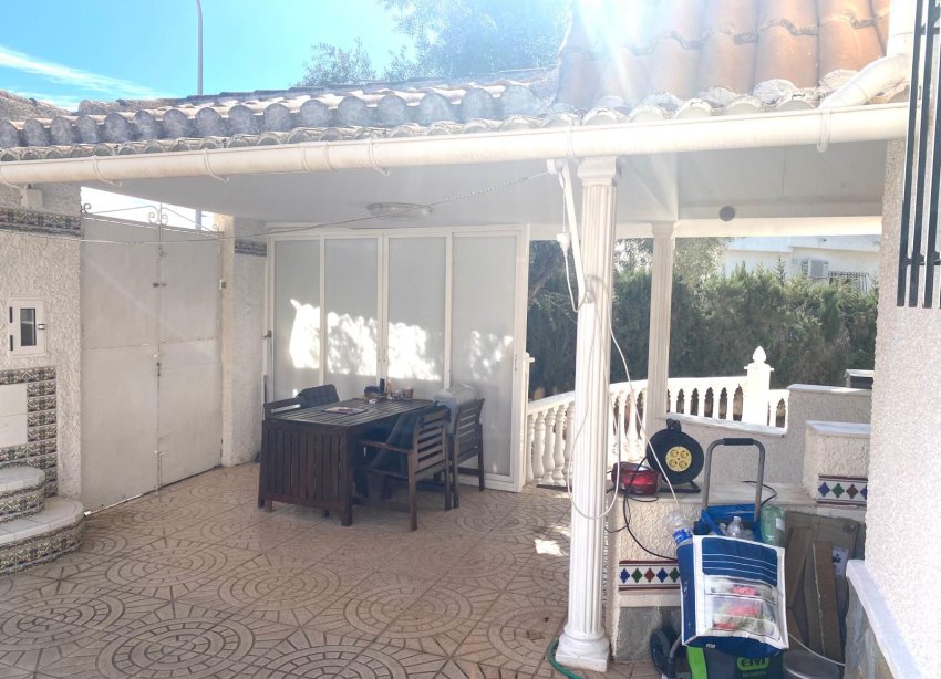 Resale - Villa - Torrevieja - El Chaparral