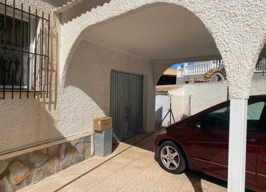 Resale - Villa - Torrevieja - El Chaparral