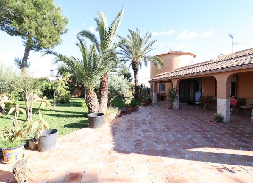 Resale - Villa - Torrevieja - El chaparral