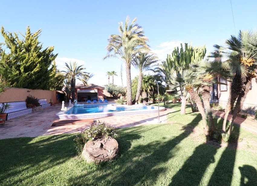 Resale - Villa - Torrevieja - El chaparral