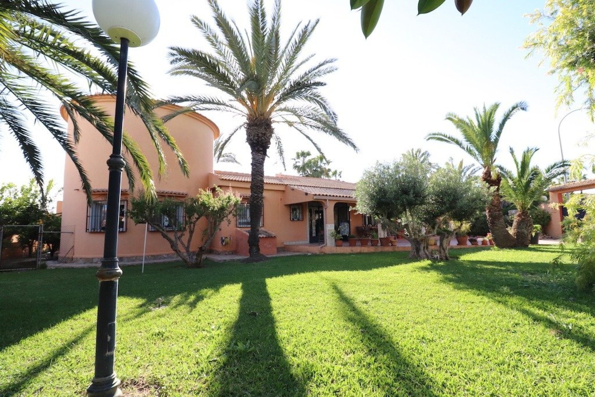 Resale - Villa - Torrevieja - El chaparral