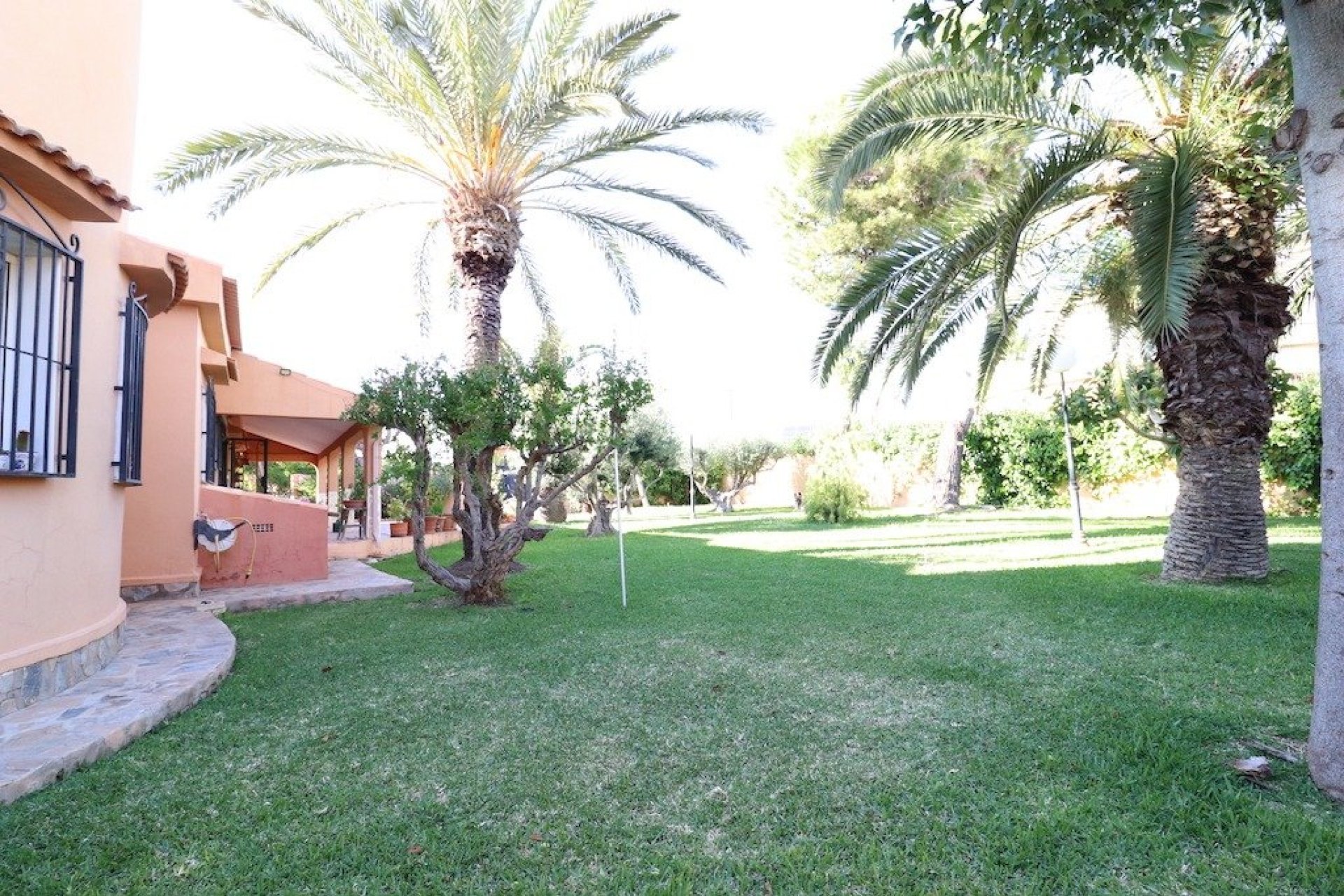 Resale - Villa - Torrevieja - El chaparral