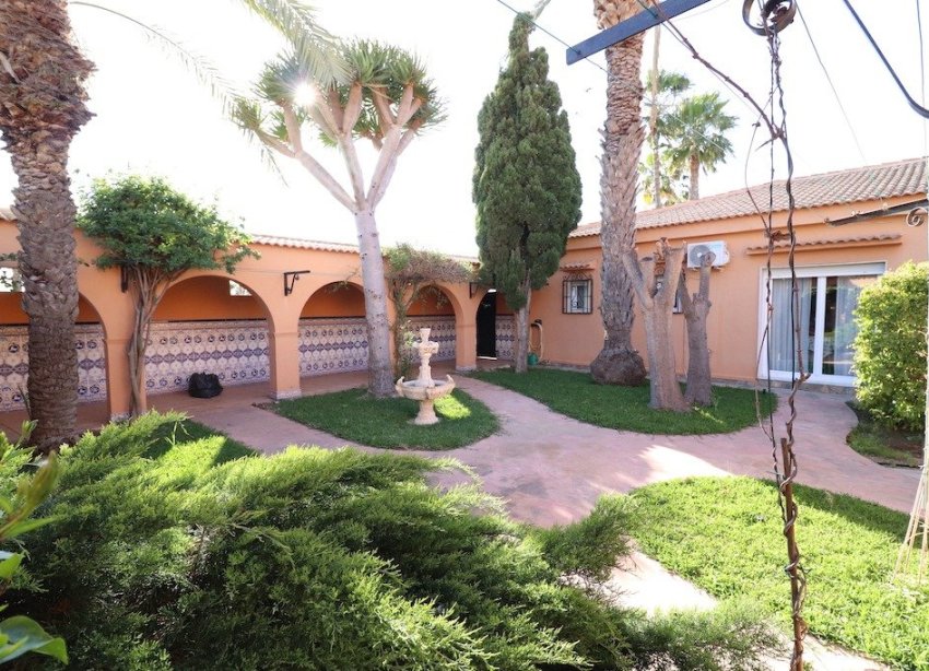 Resale - Villa - Torrevieja - El chaparral