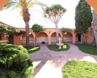 Resale - Villa - Torrevieja - El chaparral