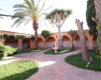 Resale - Villa - Torrevieja - El chaparral