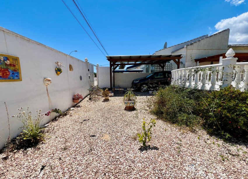 Resale - Villa - Torrevieja - El Chaparral
