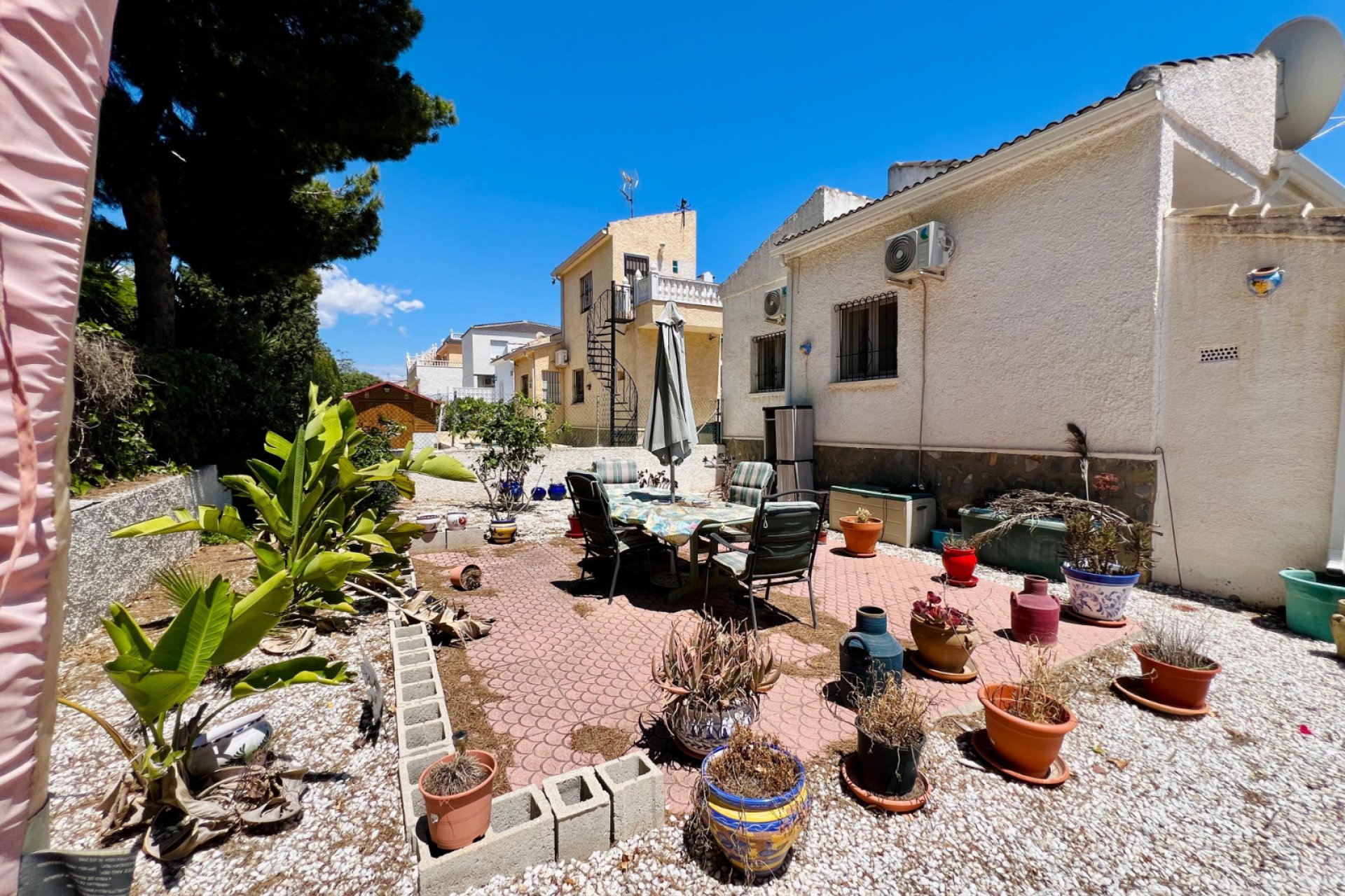 Resale - Villa - Torrevieja - El Chaparral