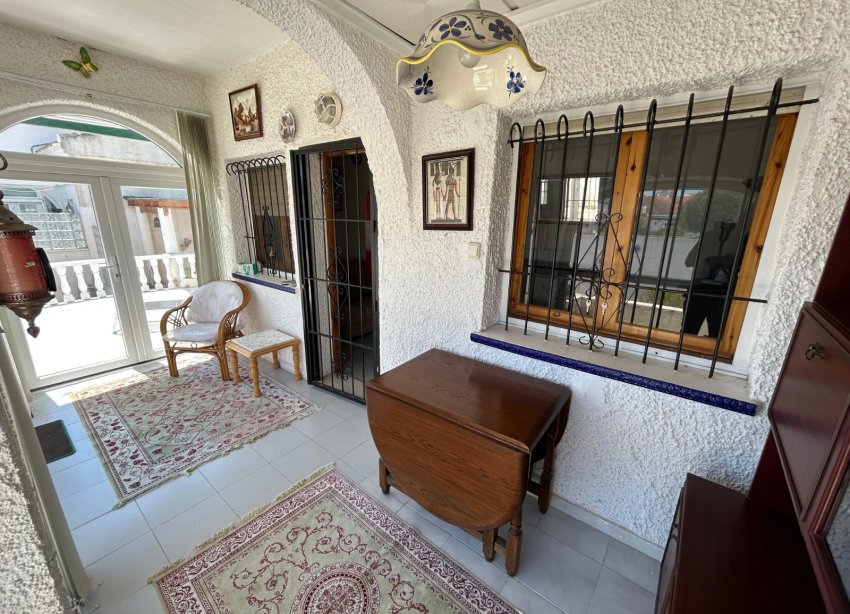 Resale - Villa - Torrevieja - El Chaparral