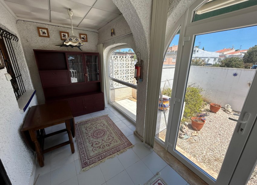 Resale - Villa - Torrevieja - El Chaparral