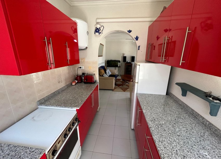 Resale - Villa - Torrevieja - El Chaparral