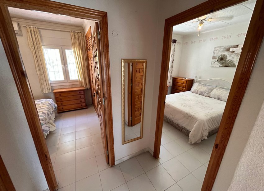 Resale - Villa - Torrevieja - El Chaparral