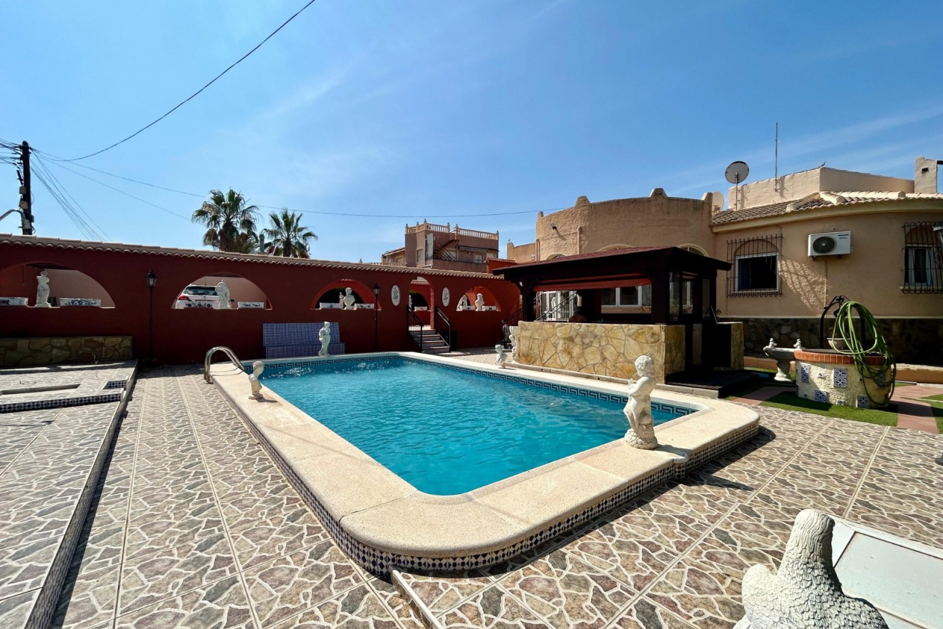 Resale - Villa - Torrevieja - El Chaparral