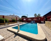Resale - Villa - Torrevieja - El Chaparral