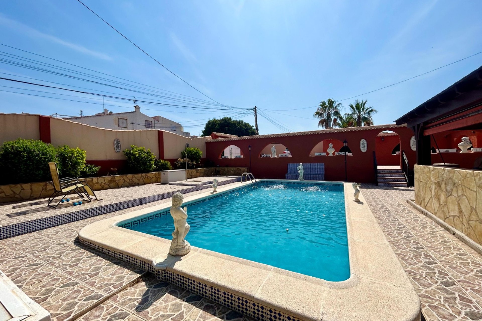 Resale - Villa - Torrevieja - El Chaparral