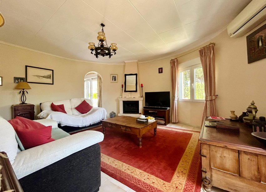 Resale - Villa - Torrevieja - El Chaparral