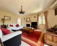 Resale - Villa - Torrevieja - El Chaparral