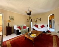 Resale - Villa - Torrevieja - El Chaparral